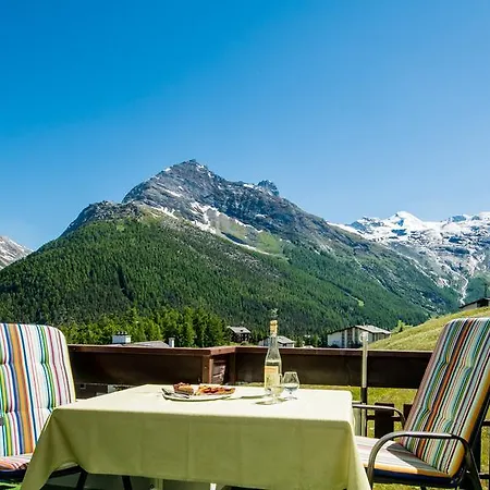 アパート Haus Aristella サース フェー