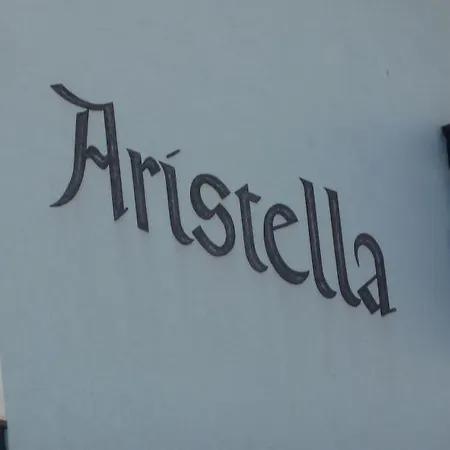 Haus Aristella アパート *