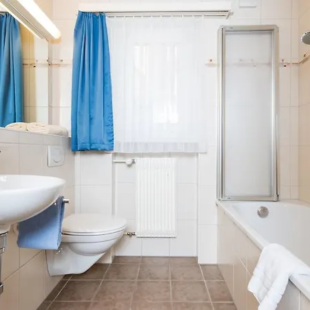 Haus Aristella アパート サース フェー