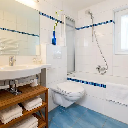 Haus Aristella アパート サース フェー